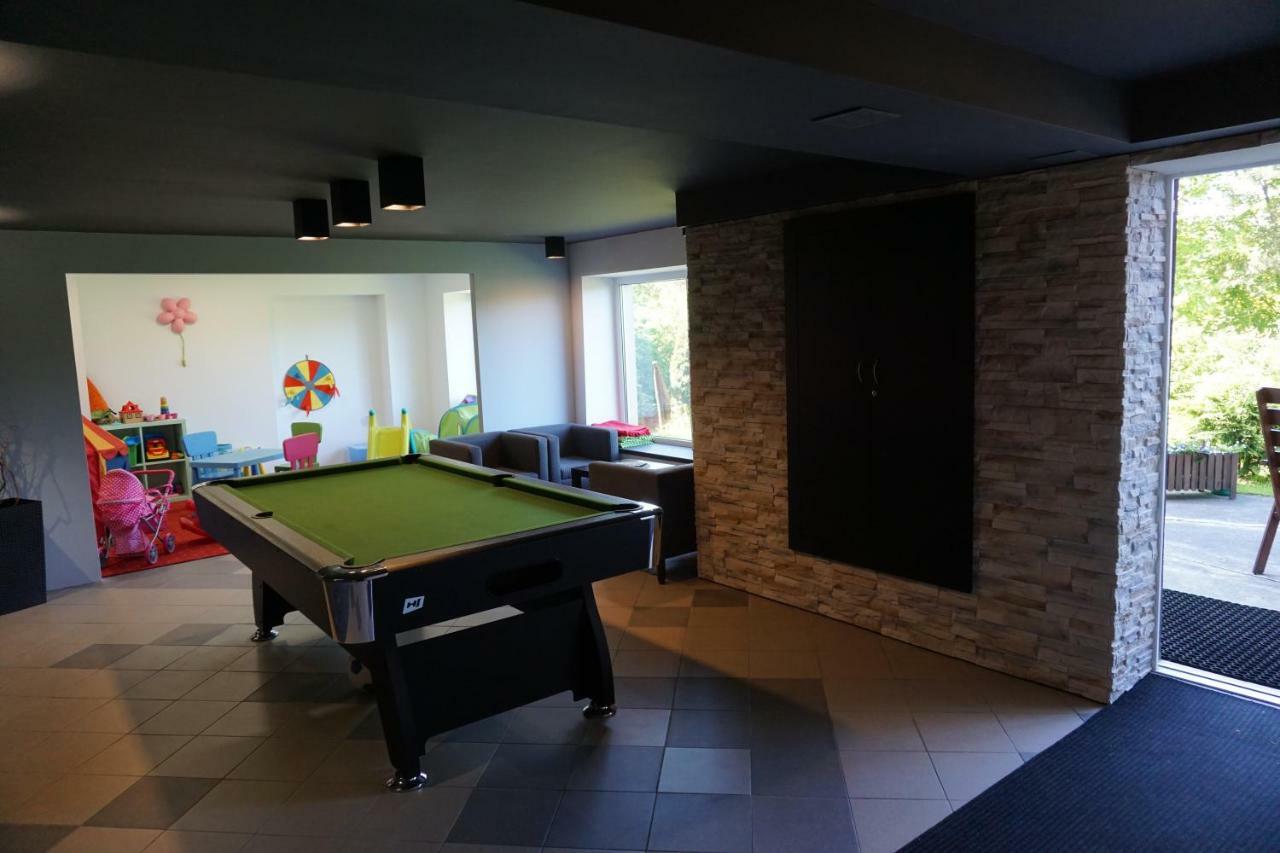 Abal Apartment ยาสต์เชอเบีย กูรา ภายนอก รูปภาพ